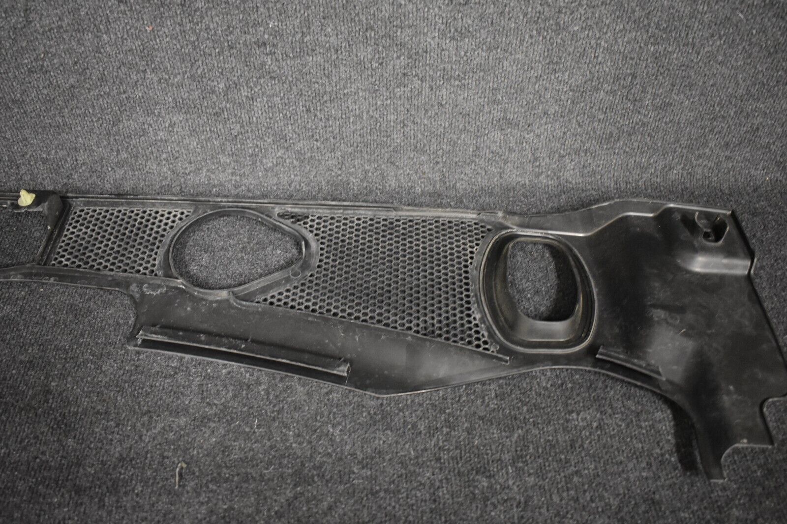 Audi A4 B8 1.8 2.0 TFSI TDI Windlaufabdeckung Abdeckung Wasserkasten 8K1819447