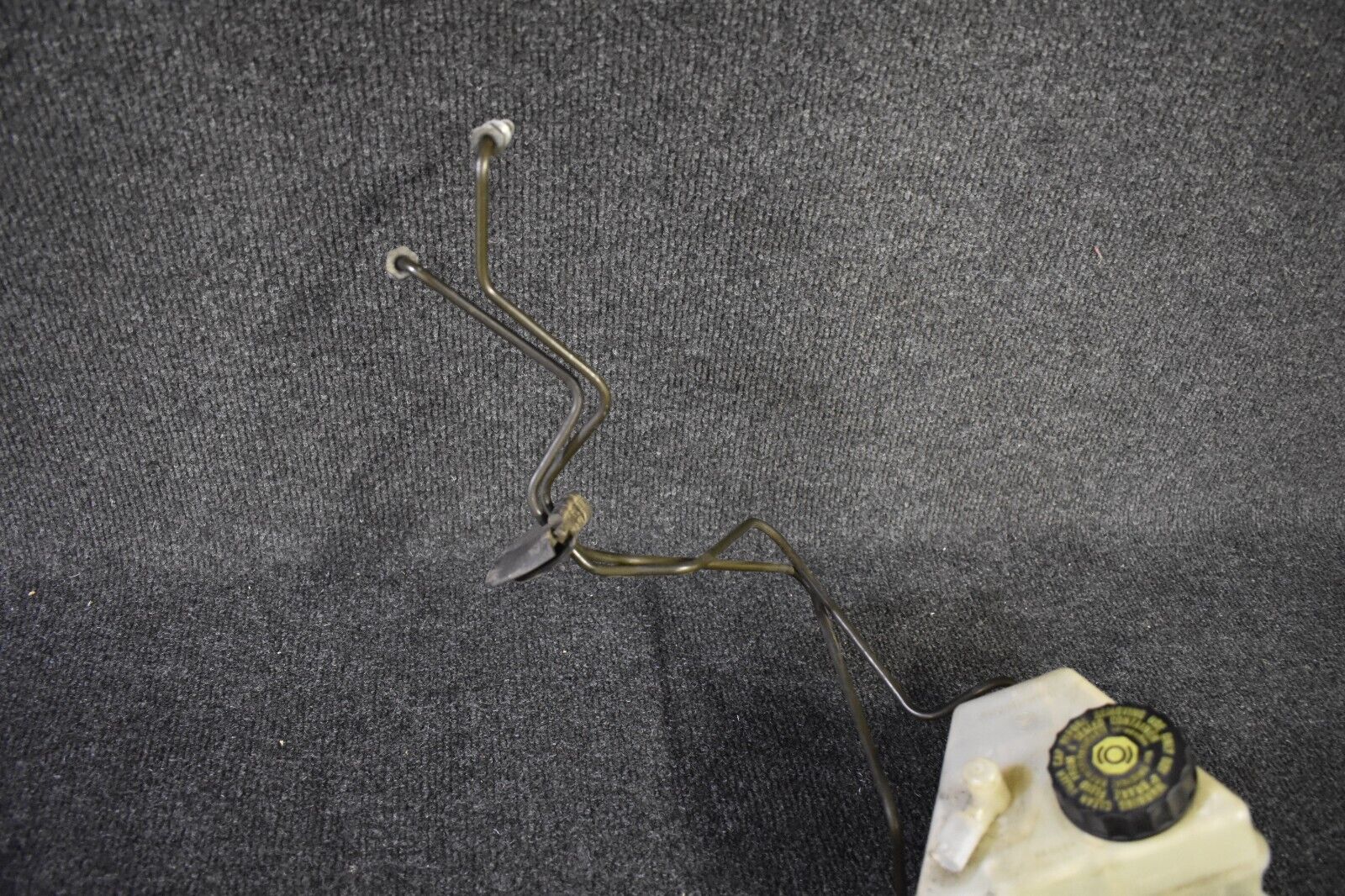 Mercedes Benz W203 C320 CDI Hauptbremszylinder Bremse A0054309801 A2034300002