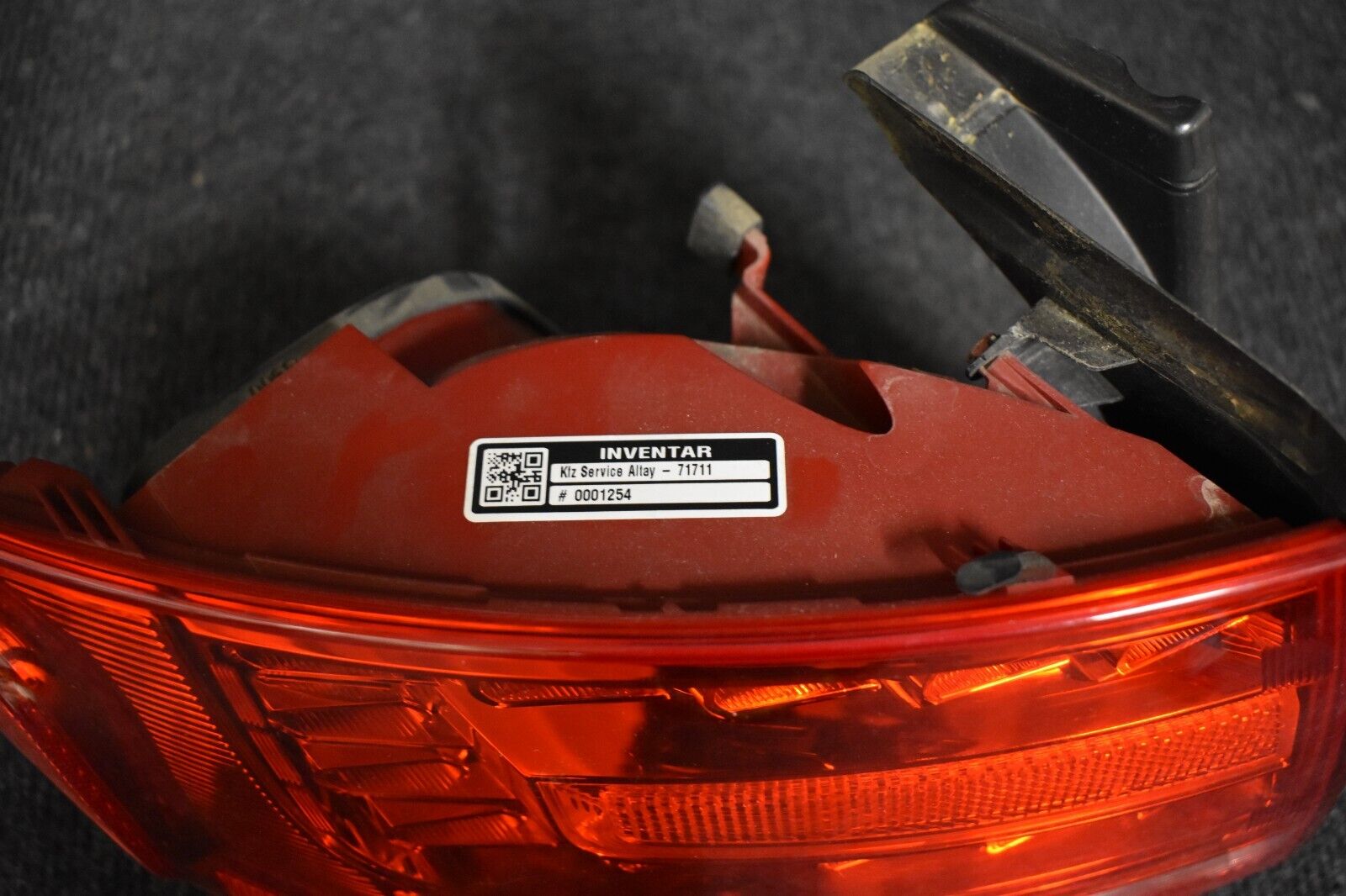 Audi A4 B8 1.8 2.0 TFSI TDI Rückleuchte Rücklicht Außen Links 8K5945095K