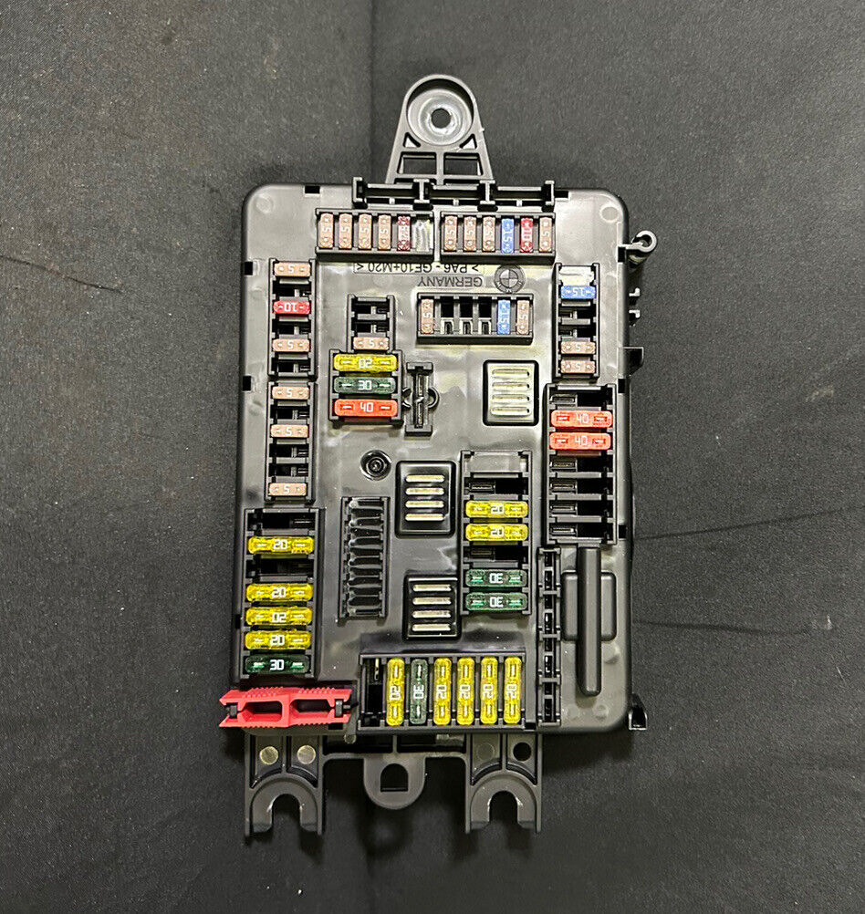 BMW F20 21 F22 F30 F80 F31 F34 F35 F32 Original Sicherungskasten 933788001