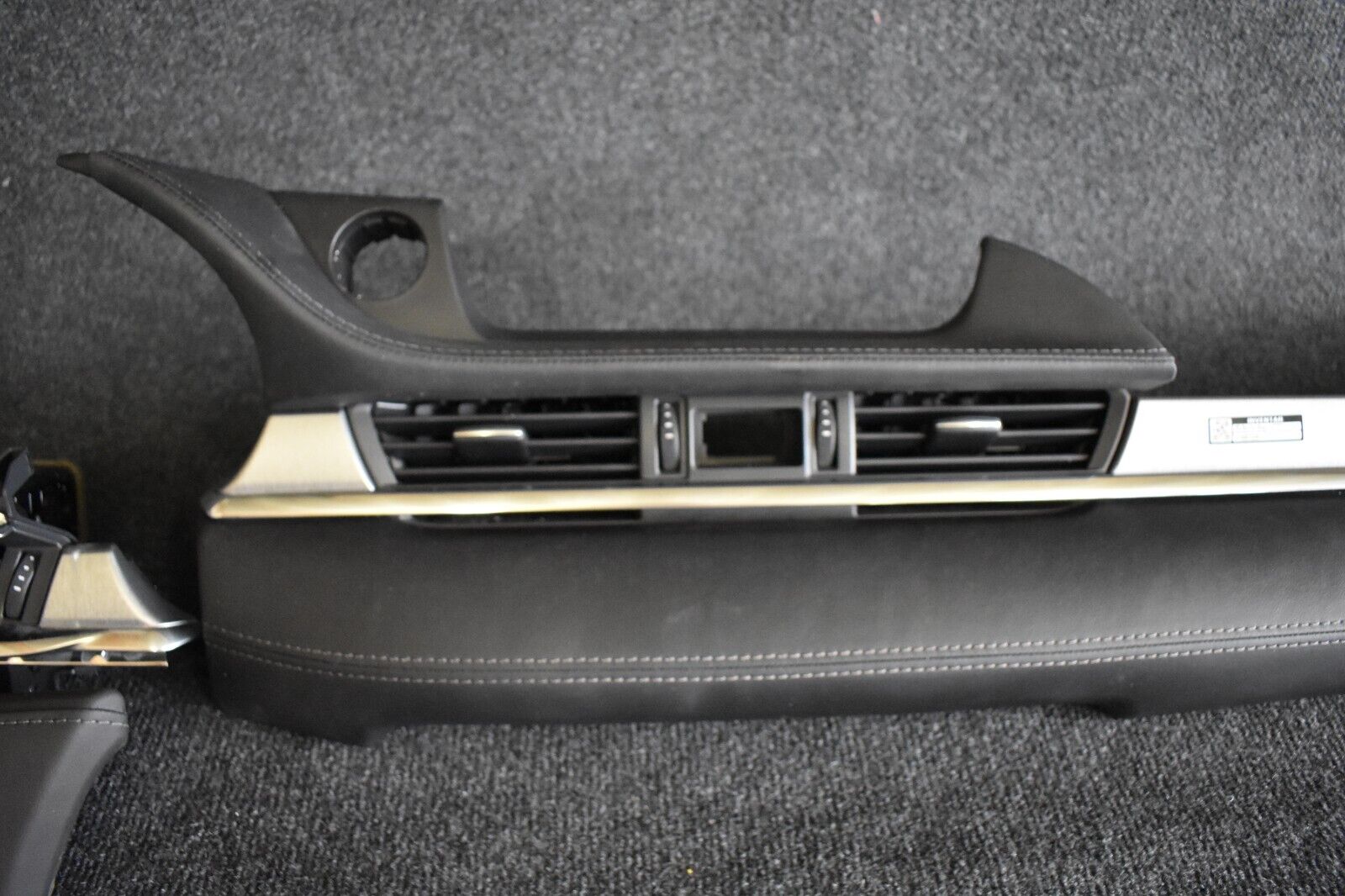 Mazda 6 / CX5 SKYACTIV-D 150 2019 Armaturenbrett Abdeckung Leder Luftdüse