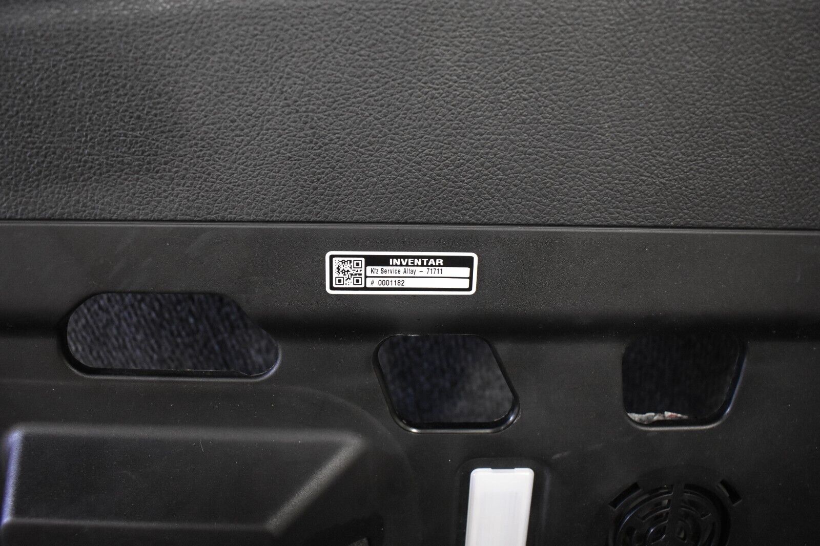 BMW F20 F21 F22 F30 F80 F31 F34 F35 Verkleidung Fusshebelwerk 9236595